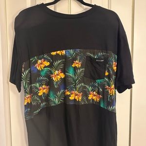 Black wxyz shirt pocket tee